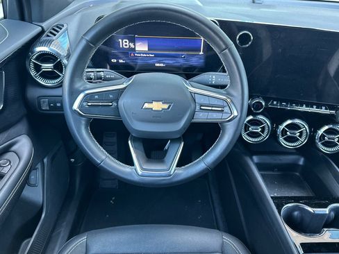 Used 2024 Chevrolet Blazer EV LT AWD/4WD image 16