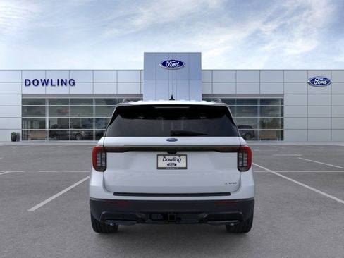 New 2026 Ford Explorer ST-Line w/ ST-Line Street Pack image 5