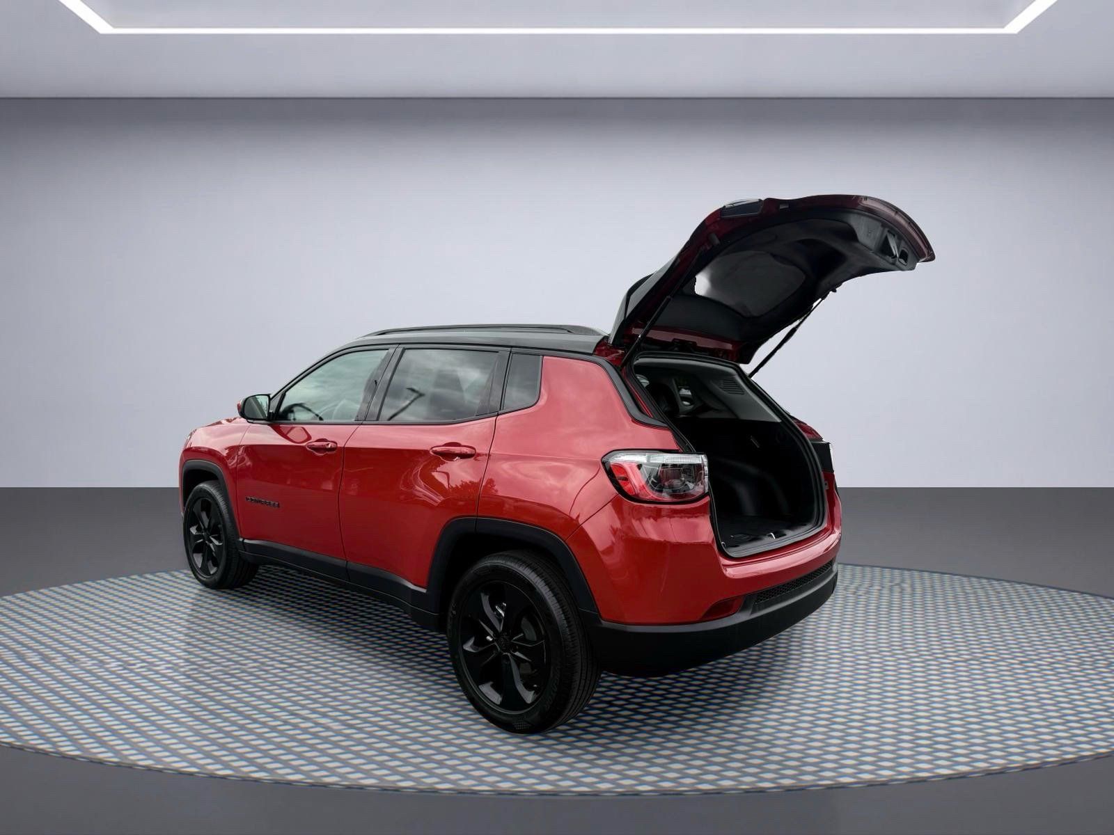 Used 2021 Jeep Compass Latitude FWD image 8