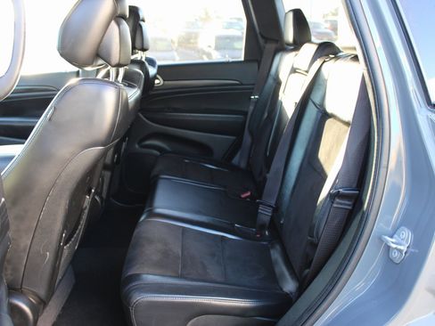 Used 2021 Jeep Grand Cherokee Laredo X image 13