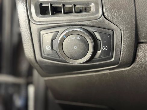 Used 2012 Ford Focus S FWD image 26