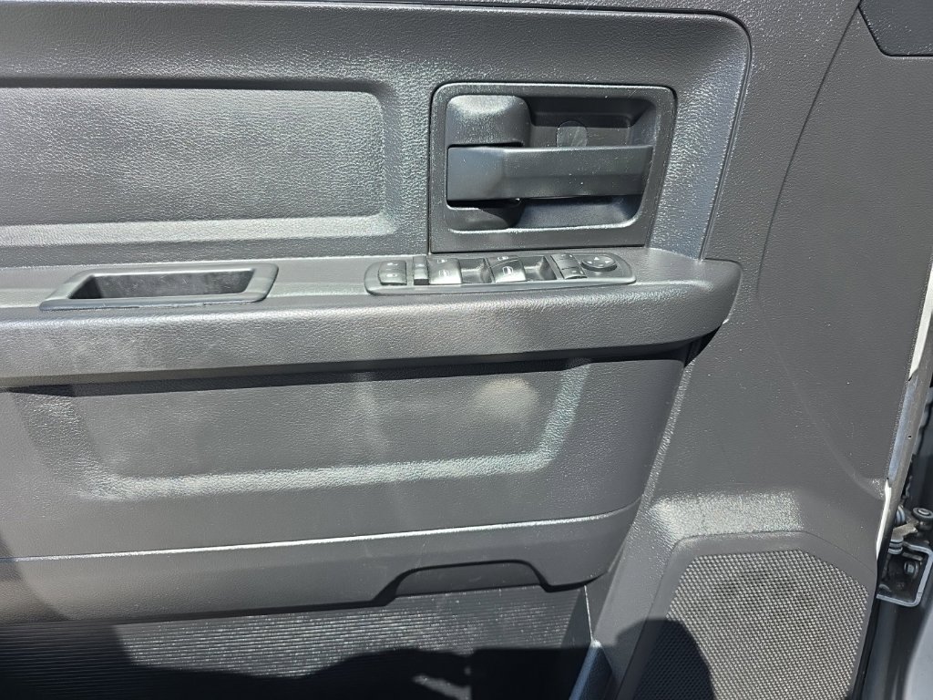 Used 2016 RAM 1500 Express AWD/4WD image 15