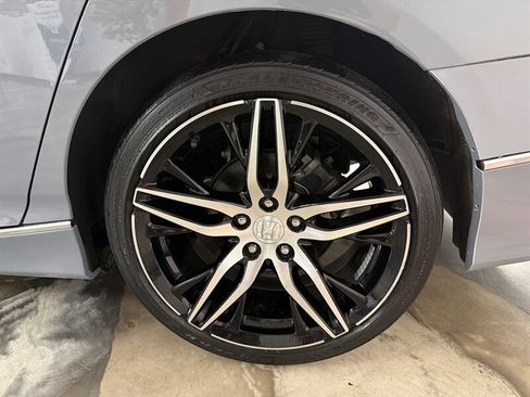 Used 2021 Honda Accord Touring image 7
