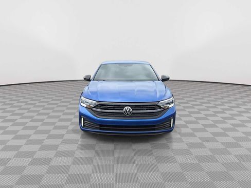 Used 2023 Volkswagen Jetta Sport FWD image 3