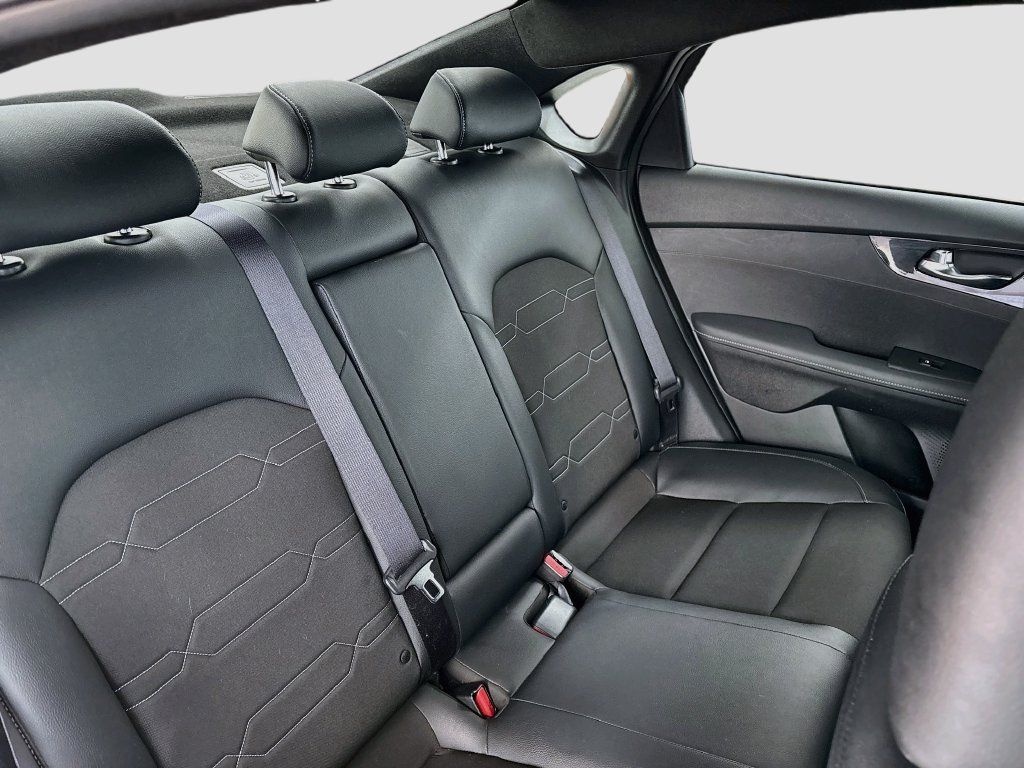 Used 2023 Kia Forte GT-Line FWD image 33