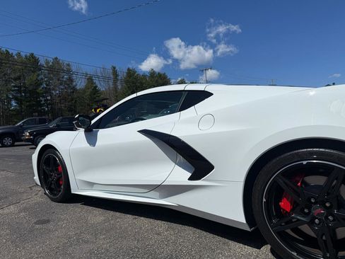 Used 2023 Chevrolet Corvette Stingray Coupe w/ Z51 Performance Package image 10