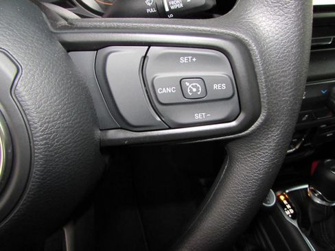 New 2026 Jeep Gladiator Sport image 17