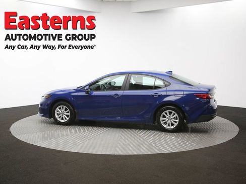 Used 2025 Toyota Camry LE w/ Convenience Package image 59