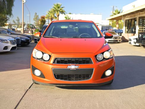 Used 2013 Chevrolet Sonic LT image 2