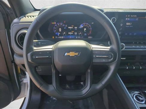 Used 2026 Chevrolet Colorado W/T w/ Advanced Trailering Package AWD/4WD image 11