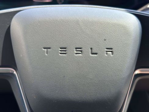 Used 2023 Tesla Model X AWD/4WD image 17