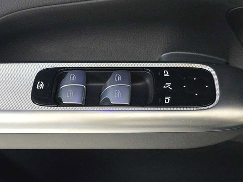 Certified 2026 Mercedes-Benz GLC 350e 4MATIC image 24