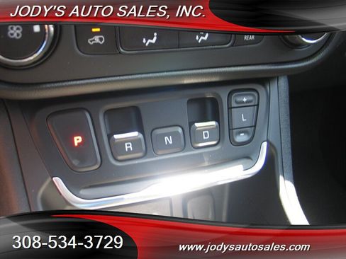 Used 2020 GMC Terrain SLE w/ Elevation Edition AWD/4WD image 18