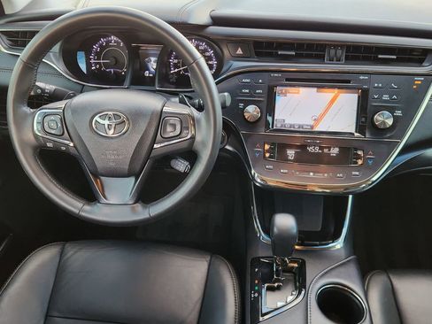 Used 2016 Toyota Avalon Touring image 27