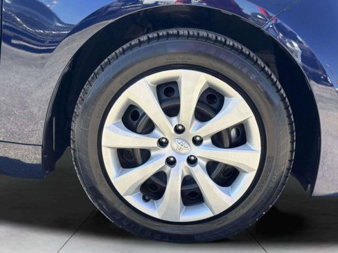 Used 2025 Toyota Corolla LE FWD image 62