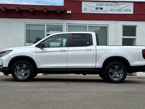 Used 2025 Honda Ridgeline TrailSport image 7