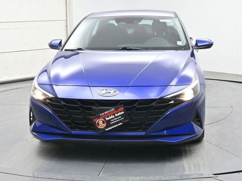 Used 2023 Hyundai Elantra SE w/ Preferred Accessory Package image 25