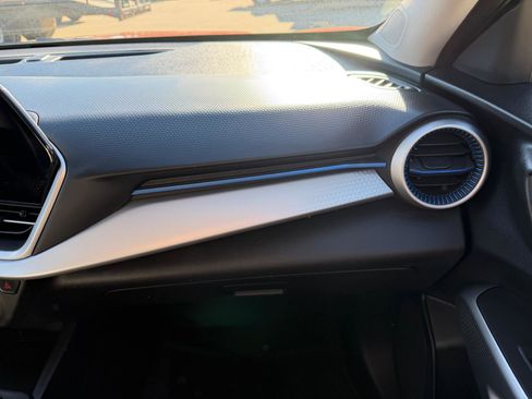 Used 2024 Chevrolet Trax LS w/ LS Convenience Package image 28