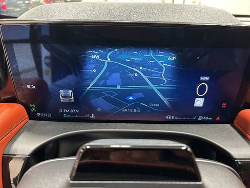 Used 2025 Lincoln Aviator Reserve w/ Equipment Group 201A image 16