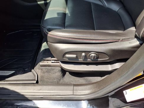 Used 2022 Chevrolet Traverse RS w/ LPO, Floor Liner Package AWD/4WD image 21