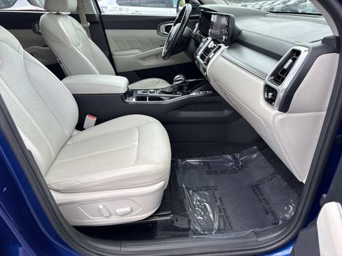 Used 2022 Kia Sorento SX AWD/4WD image 26