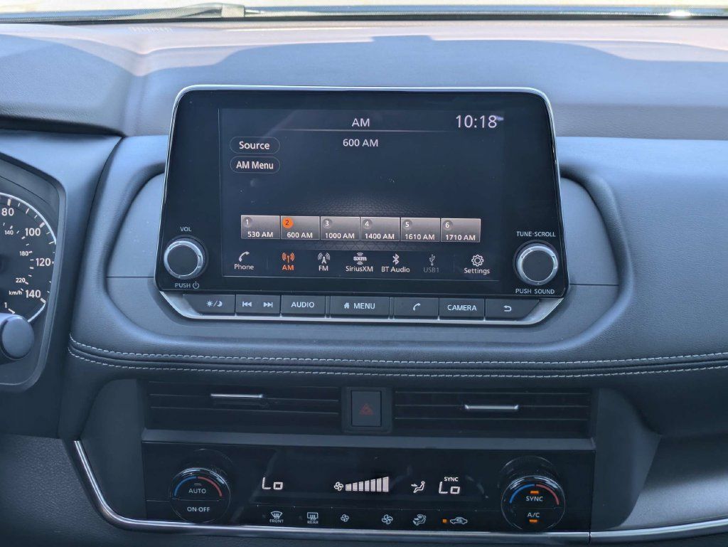 Used 2023 Nissan Rogue SV AWD/4WD image 19