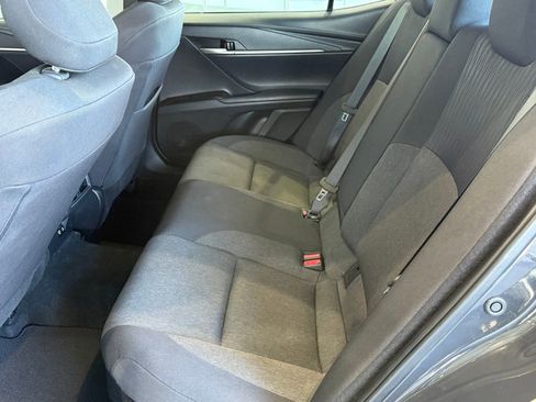 Used 2025 Toyota Camry LE image 32