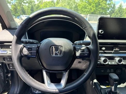 Used 2023 Honda Civic Touring image 24