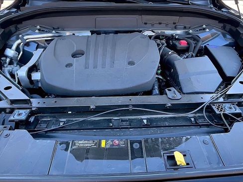 Used 2025 Volvo XC60 B5 Core w/ Protection Package Premier image 13