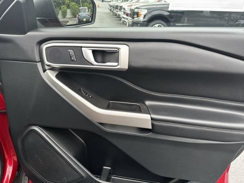 Certified 2023 Ford Explorer XLT AWD/4WD image 36