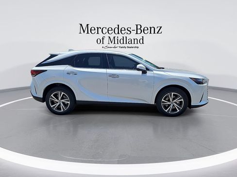 Used 2024 Lexus RX 350 FWD w/ Accessory Package (K3) image 9