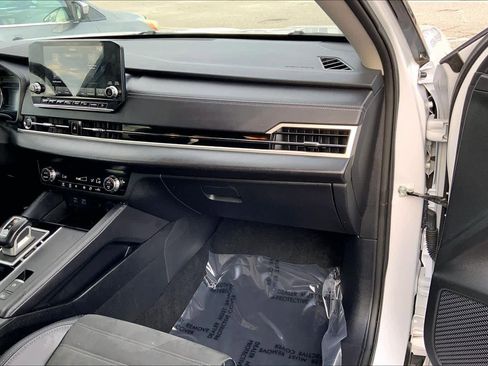 Used 2024 Mitsubishi Outlander SE FWD image 18