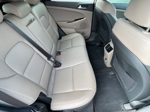 Used 2019 Hyundai Tucson Limited image 25