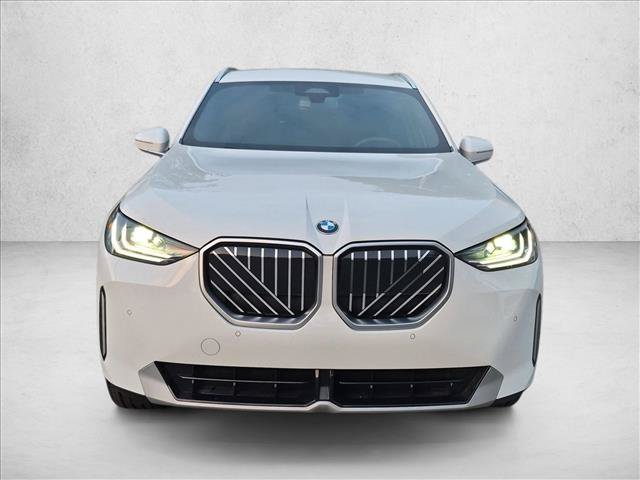 Used 2025 BMW X3 xDrive30i AWD/4WD image 2