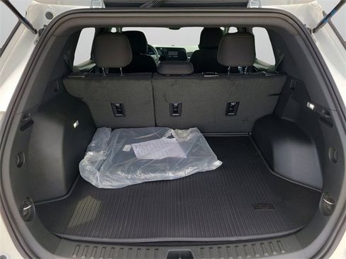 New 2026 Chevrolet Equinox LT w/ Safety and Technology Package image 8