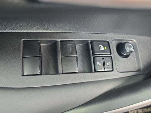Used 2024 Toyota Corolla SE image 27
