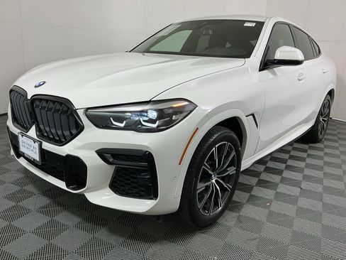 Certified 2022 BMW X6 xDrive40i w/ M Sport Package image 2