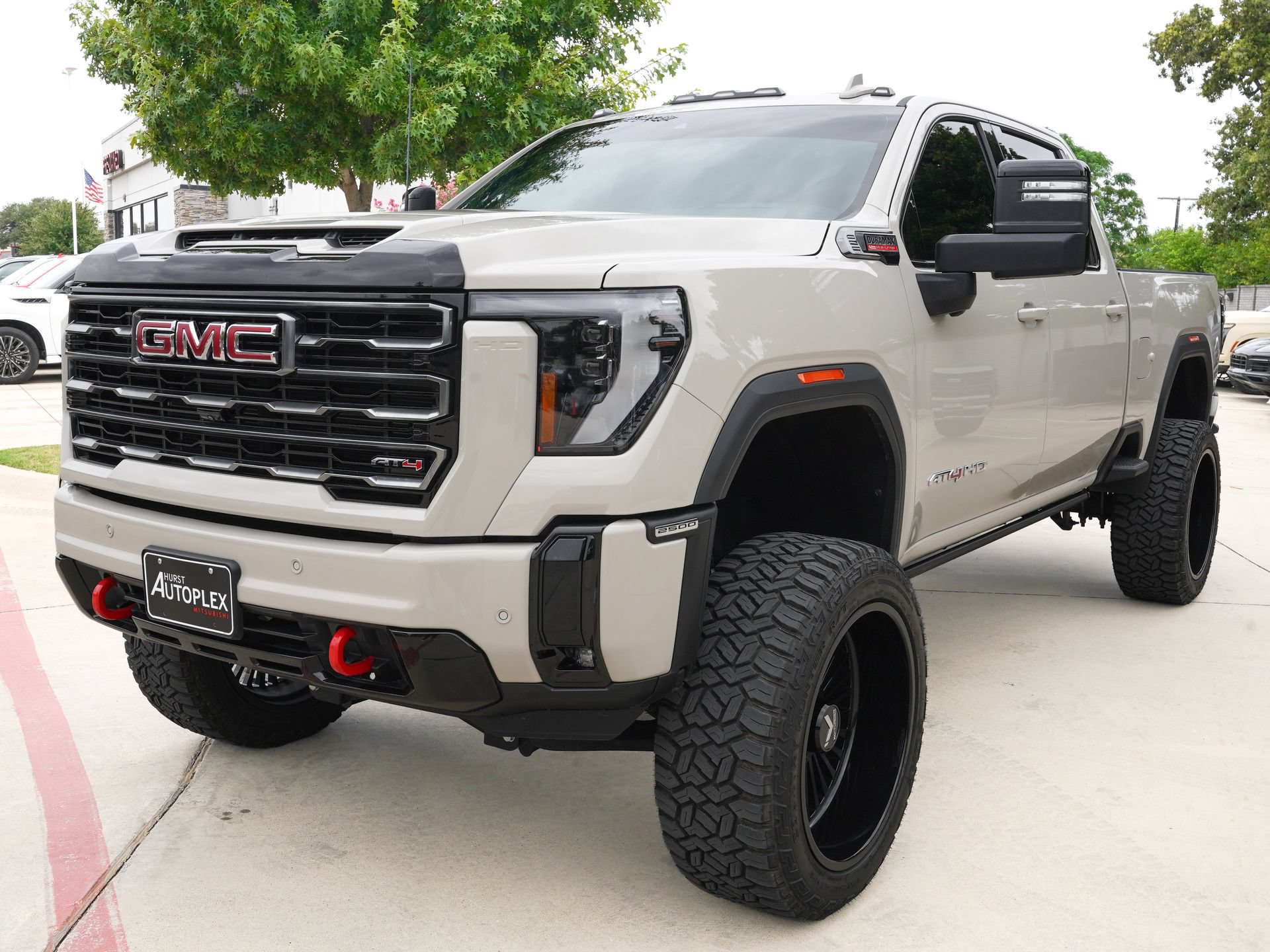 Used 2026 GMC Sierra 2500 AT4 w/ AT4 Premium Plus Package AWD/4WD image 9