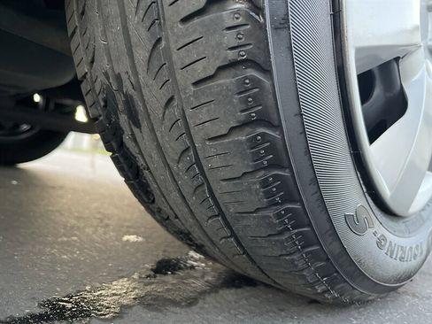 Used 2001 Toyota Corolla LE image 21