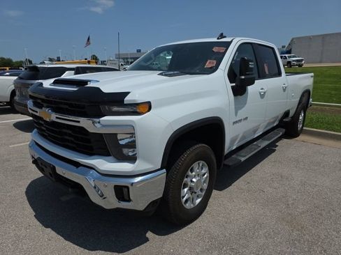 Used 2025 Chevrolet Silverado 3500 LT w/ Safety Package AWD/4WD image 1