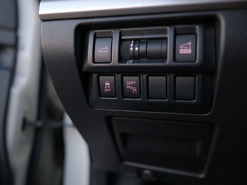 Used 2018 Subaru Outback 3.6R Limited w/ Popular Package #2 image 12