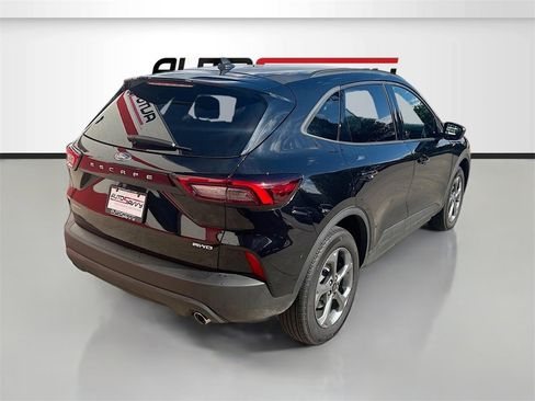 Used 2025 Ford Escape ST-Line image 7