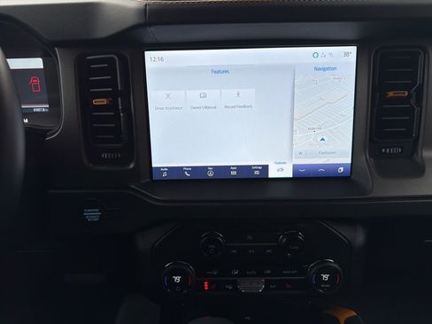 Used 2024 Ford Bronco Badlands image 23