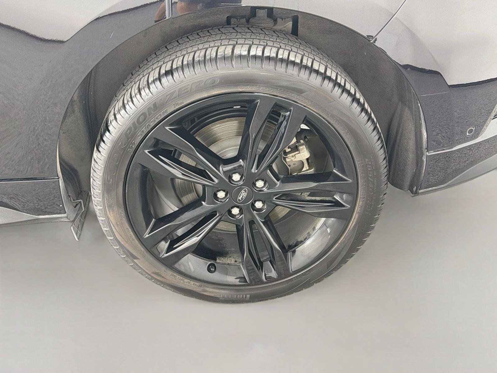 Used 2019 Ford Edge ST w/ Equipment Group 401A AWD/4WD image 12