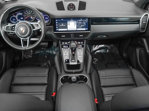 Certified 2023 Porsche Cayenne AWD/4WD image 15