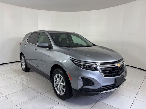 Used 2023 Chevrolet Equinox LT image 7