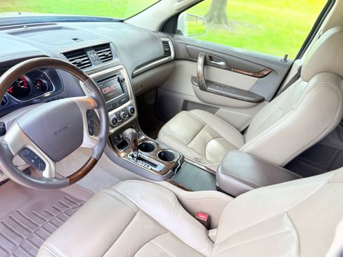 Used 2013 GMC Acadia Denali image 19