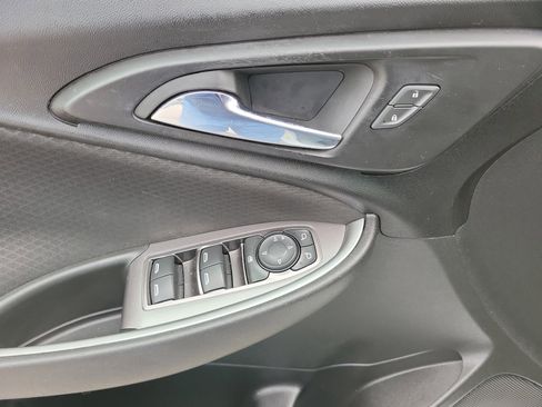 Used 2018 Chevrolet Malibu LS FWD image 21