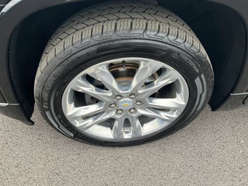 Used 2019 Chevrolet Traverse High Country AWD/4WD image 9
