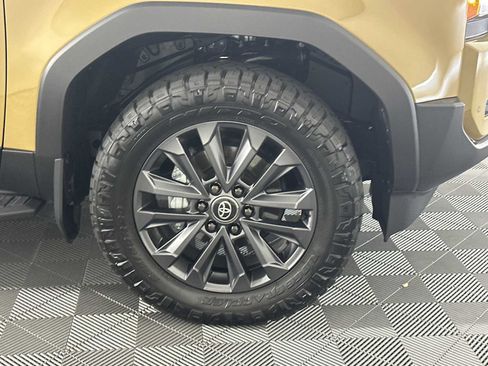 Used 2026 Toyota Land Cruiser w/ Premium Package AWD/4WD image 14